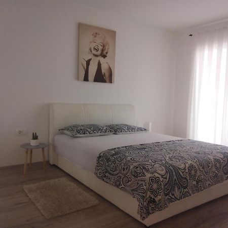 Apartmani Biba Novi Vinodolski Bagian luar foto
