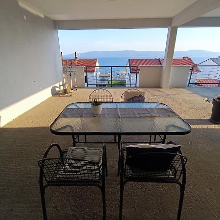 Apartmani Biba Novi Vinodolski Bagian luar foto